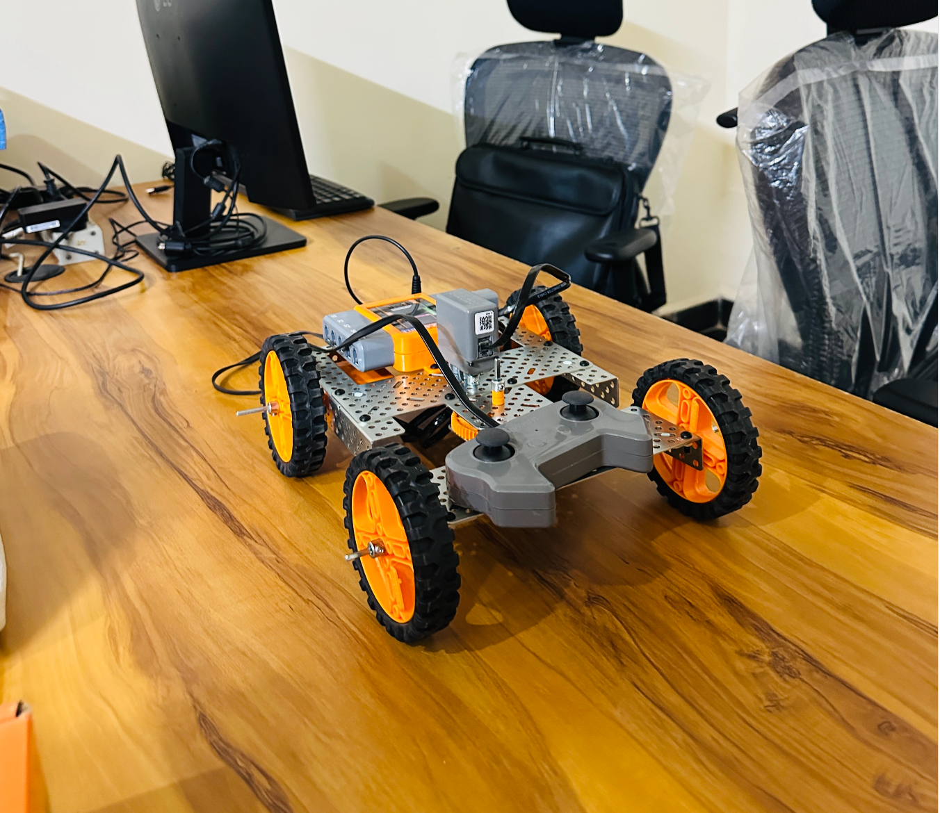 DIY robotic car for kids